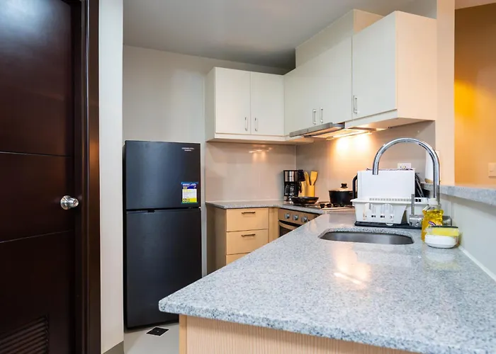 Uptown Parksuites Sky Garden Flr Bright Airy 2 Bedroom Balcony * Manila