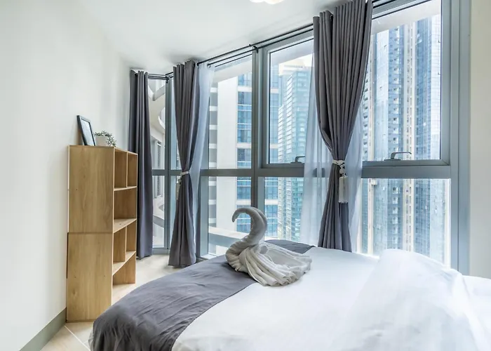 Uptown Parksuites Sky Garden Flr Bright Airy 2 Bedroom Balcony * Manila